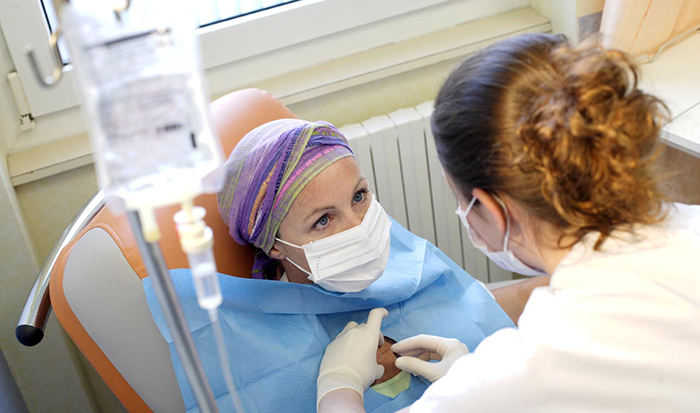 Mang bầu 5 tháng thì phát hiện bị ung thư vú giai đoạn 3, người mẹ này chấp nhận mổ và hóa trị ngay trong thai kì để cứu 2 mẹ con - Ảnh 7. Mang bầu 5 tháng thì phát hiện bị ung thư vú giai đoạn 3, người mẹ này chấp nhận mổ và hóa trị ngay trong thai kì để cứu 2 mẹ con - Ảnh 7.