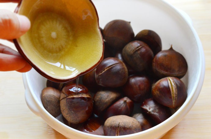 Loại hạt là “vua quả khô”, ngon tuyệt vời trong những ngày se lạnh nhưng khi ăn cần nhớ lưu ý sau - Ảnh 2. Loại hạt là “vua quả khô”, ngon tuyệt vời trong những ngày se lạnh nhưng khi ăn cần nhớ lưu ý sau - Ảnh 2.