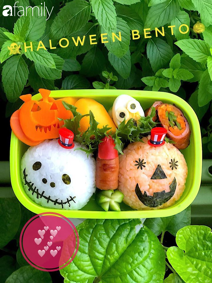 Bà mẹ 9x khoe một loạt hộp cơm bento "rùng rợn" làm cho con trai dịp Halloween khiến chị em nhao nhao hỏi xin cách làm - Ảnh 4. Bà mẹ 9x khoe một loạt hộp cơm bento "rùng rợn" làm cho con trai dịp Halloween khiến chị em nhao nhao hỏi xin cách làm - Ảnh 4.