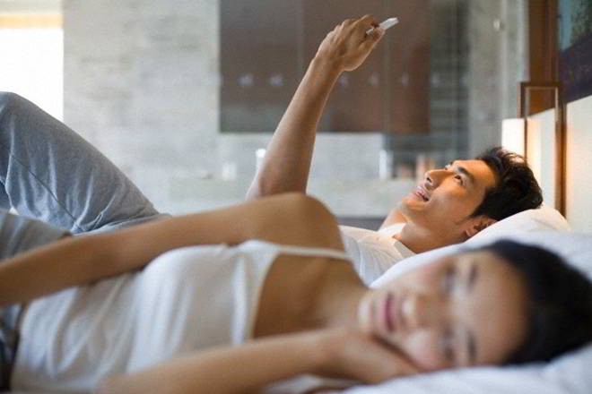 Chỉ chăm chăm đi soi chồng có biểu hiện "ăn vụng" hay không mà các bà vợ lại quên mất điểm cốt lõi độ chính xác cao này - Ảnh 1. Chỉ chăm chăm đi soi chồng có biểu hiện "ăn vụng" hay không mà các bà vợ lại quên mất điểm cốt lõi độ chính xác cao này - Ảnh 1.