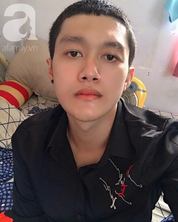 Bị gọi là “Pharaông” nhiều năm trời, chàng shipper 9x lột xác đúng chuẩn “soái ca” nhờ một phẫu thuật nhỏ có giá 70 triệu - Ảnh 9. Bị gọi là “Pharaông” nhiều năm trời, chàng shipper 9x lột xác đúng chuẩn “soái ca” nhờ một phẫu thuật nhỏ có giá 70 triệu - Ảnh 9.