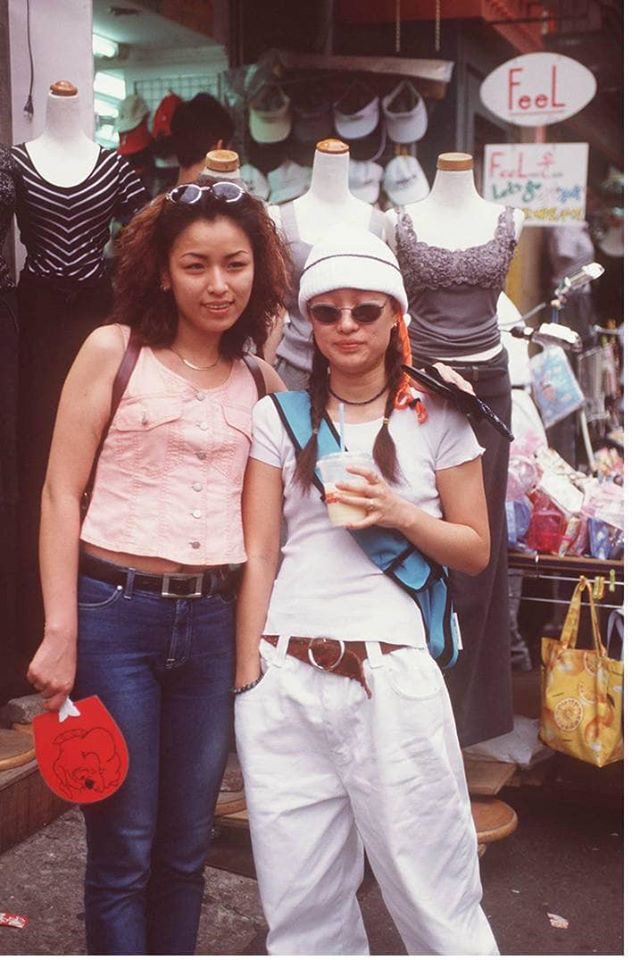 Nam thanh nữ t&uacute; xứ H&agrave;n những năm 90: L&ecirc;n đồ chặt ch&eacute;m, bắt trend - Ảnh 1.