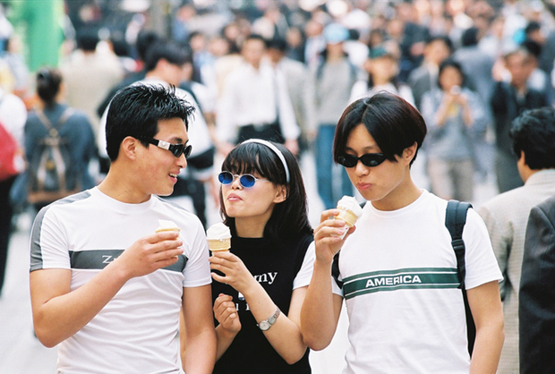 Nam thanh nữ t&uacute; xứ H&agrave;n những năm 90: L&ecirc;n đồ chặt ch&eacute;m, bắt trend nhạy chẳng k&eacute;m idol Kpop - Ảnh 13.