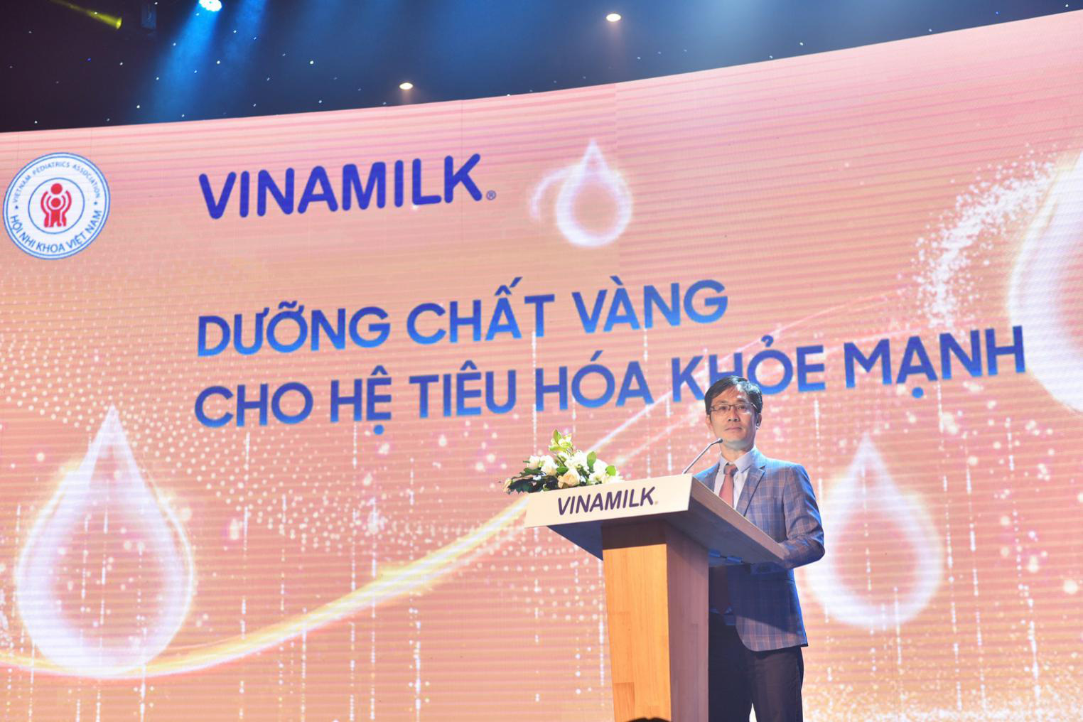 Vinamilk ứng dụng dưỡng chất hmo vào sản phẩm dinh dưỡng trẻ em - Ảnh 2.