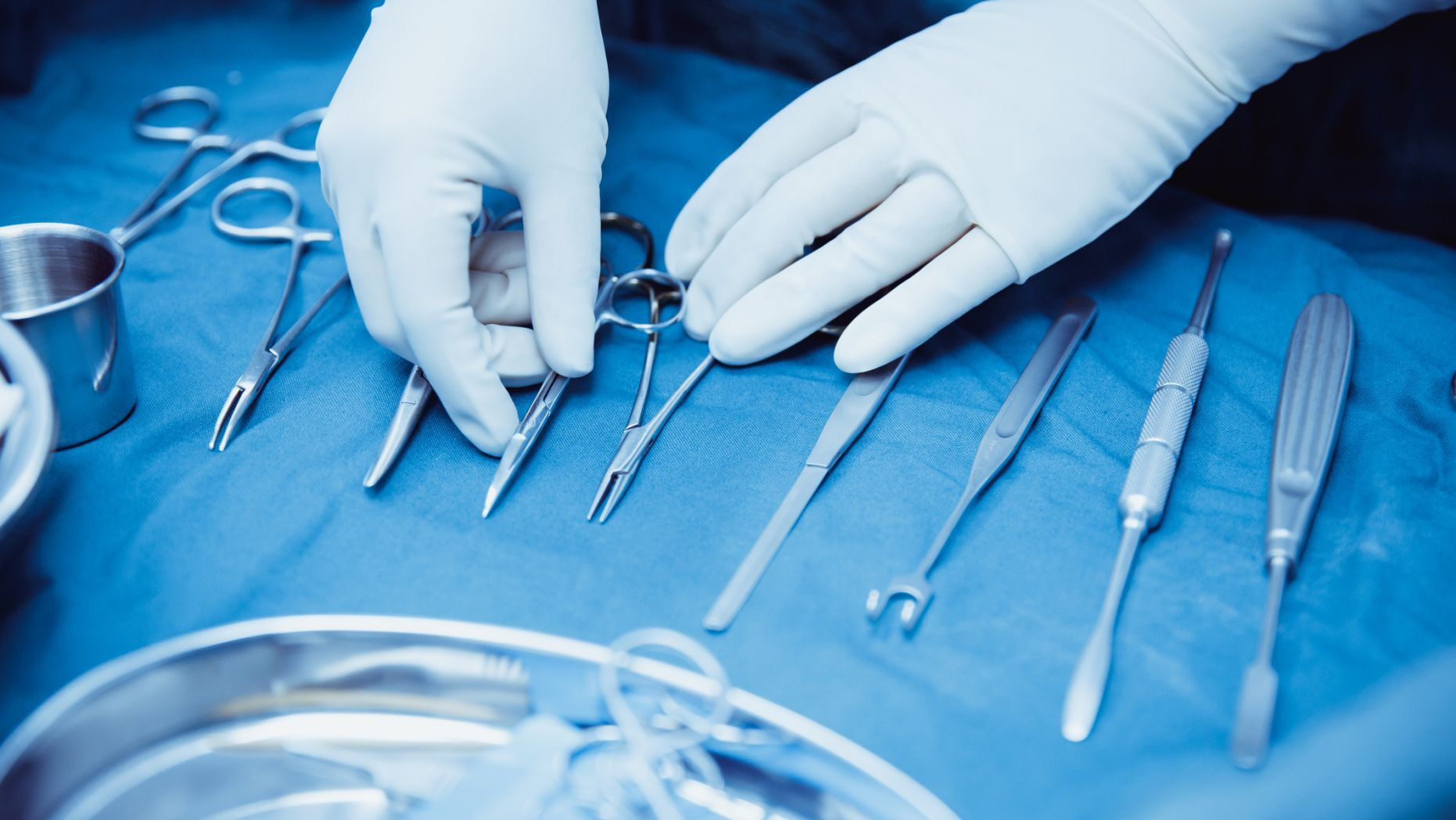 Hơn 1.000 bệnh nhân tại một bệnh viện ở Ấn Độ có thể bị phơi nhiễm HIV, viêm gan do nhân viên "bỏ qua một bước" khử trùng dụng cụ phẫu thuật - Ảnh 1. Hơn 1.000 bệnh nhân tại một bệnh viện ở Ấn Độ có thể bị phơi nhiễm HIV, viêm gan do nhân viên "bỏ qua một bước" khử trùng dụng cụ phẫu thuật - Ảnh 1.