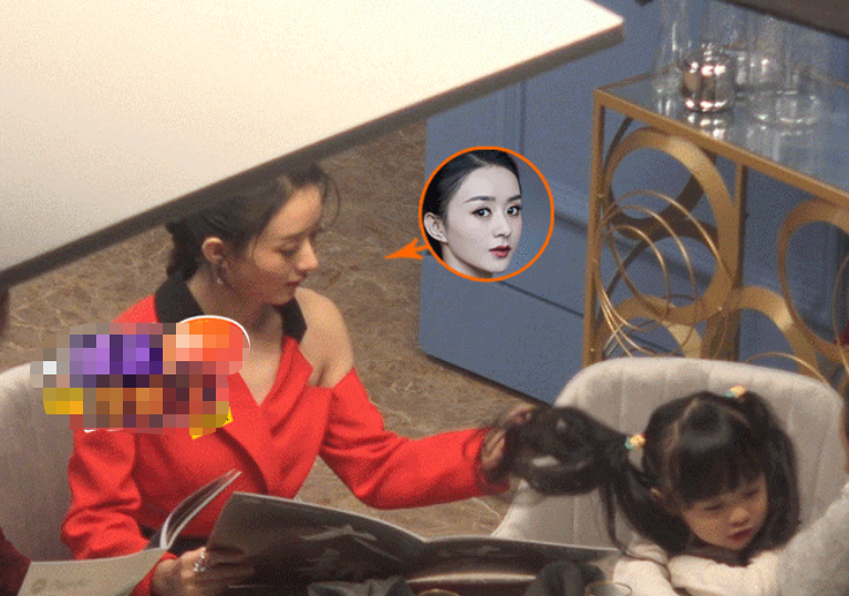 Chỉ một hành động nhỏ nhưng Triệu Lệ Dĩnh bị nhận xét là thiếu kinh nghiệm dỗ trẻ nhỏ - Ảnh 2. Chỉ một hành động nhỏ nhưng Triệu Lệ Dĩnh bị nhận xét là thiếu kinh nghiệm dỗ trẻ nhỏ - Ảnh 2.