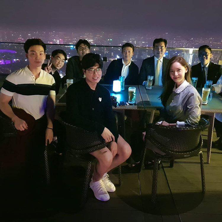 Hóa ra đây là nơi mà "nữ thần" Yoona (SNSD) nhất định phải tới khi đến Hà Nội - Ảnh 4. Hóa ra đây là nơi mà "nữ thần" Yoona (SNSD) nhất định phải tới khi đến Hà Nội - Ảnh 4.