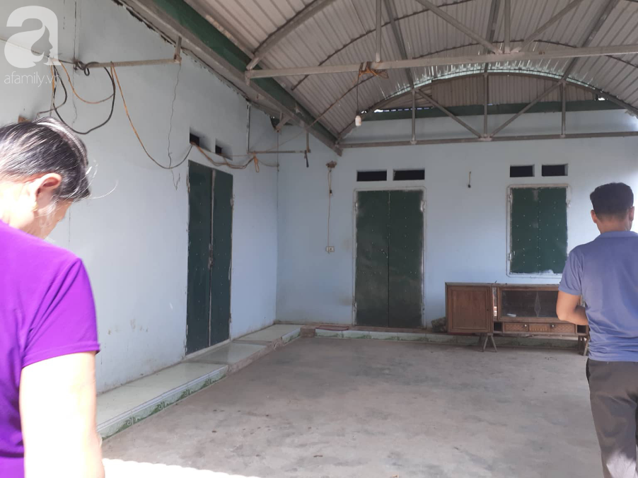 Trưởng bản kinh hãi với vẻ mặt không biến sắc của kẻ chủ mưu trong vụ nữ sinh giao gà bị sát hại khi bị bắt giữ - Ảnh 4. Trưởng bản kinh hãi với vẻ mặt không biến sắc của kẻ chủ mưu trong vụ nữ sinh giao gà bị sát hại khi bị bắt giữ - Ảnh 4.