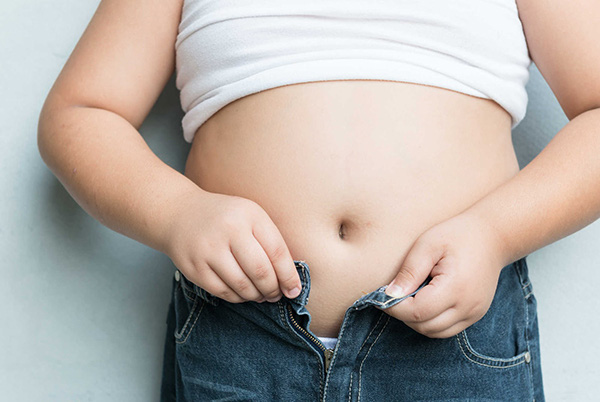 Chuyên gia cảnh báo: Béo phì và thừa cân dưới ngưỡng tuổi 40 sẽ làm tăng nguy cơ mắc các loại ung thư nguy hiểm - Ảnh 1.