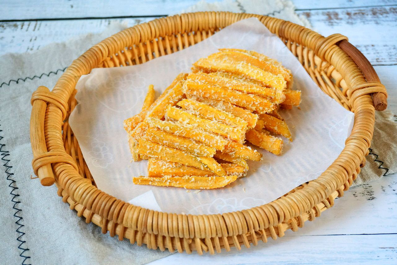 Cuối tuần đến rồi, l&agrave;m ngay khoai lang tẩm dừa ăn vặt cho healthy n&agrave;o c&aacute;c mẹ ơi! - Ảnh 5.
