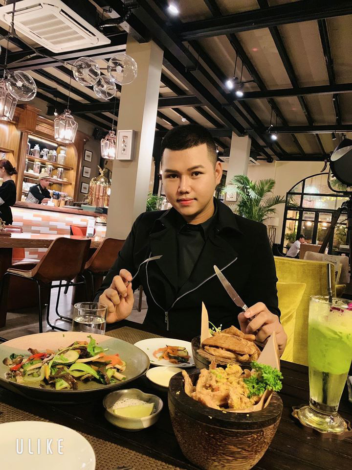 Bị trêu chọc là “Happy Polla Việt Nam”, chàng trai nặng hơn một tạ quyết giảm cân, phẫu thuật và cú “lội ngược dòng” khiến bao chị em chao đảo - Ảnh 10. Bị trêu chọc là “Happy Polla Việt Nam”, chàng trai nặng hơn một tạ quyết giảm cân, phẫu thuật và cú “lội ngược dòng” khiến bao chị em chao đảo - Ảnh 10.