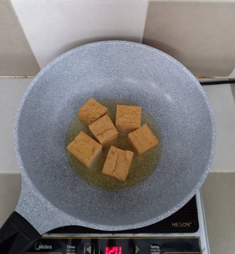 CANH ĐẬU HỦ NẤM HẠT SEN - Ảnh 3. CANH ĐẬU HỦ NẤM HẠT SEN - Ảnh 3.