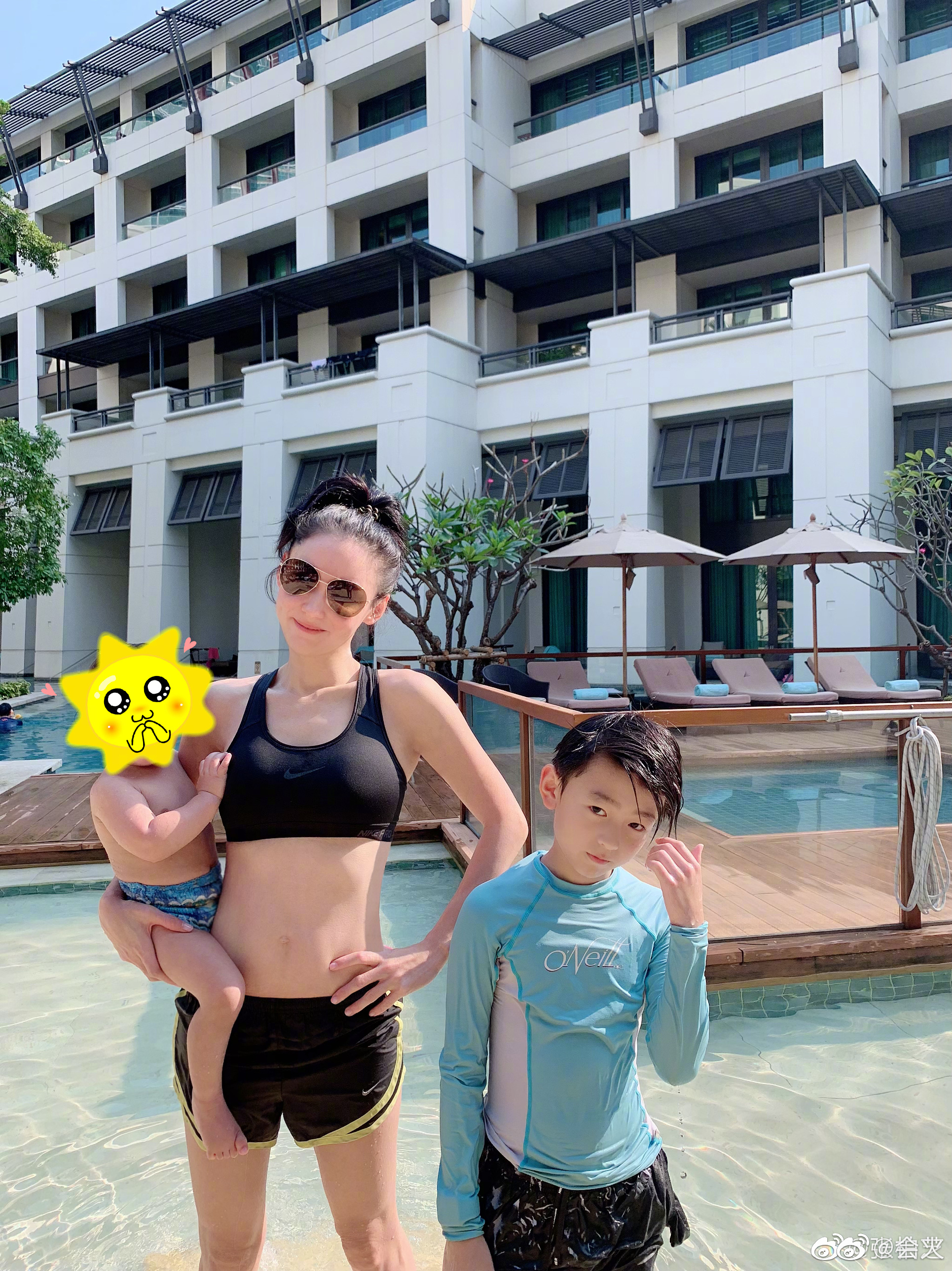 Thân hình đẹp ngỡ ngàng của Trương Bá Chi dù đã trải qua 3 lần sinh nở - Ảnh 1. Thân hình đẹp ngỡ ngàng của Trương Bá Chi dù đã trải qua 3 lần sinh nở - Ảnh 1.