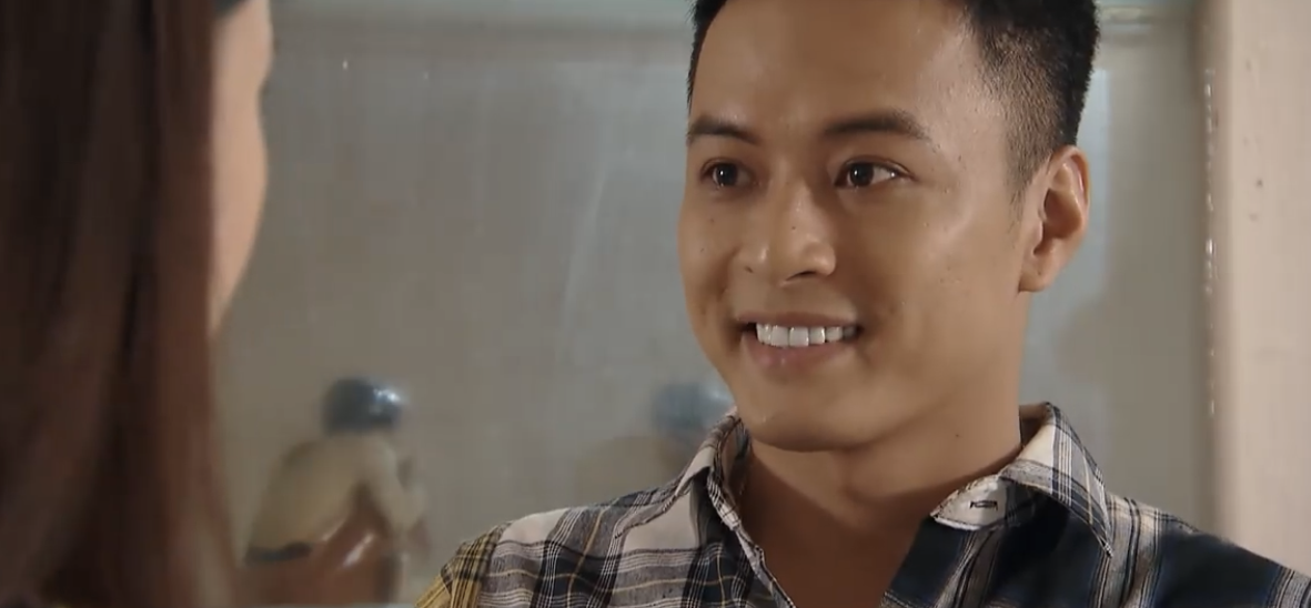 Hoa hồng trên ngực trái: Bảo lại gây nức lòng khi tặng nguyên... thẻ ngân hàng để Khuê mổ tim cho con gái - Ảnh 1. Hoa hồng trên ngực trái: Bảo lại gây nức lòng khi tặng nguyên... thẻ ngân hàng để Khuê mổ tim cho con gái - Ảnh 1.