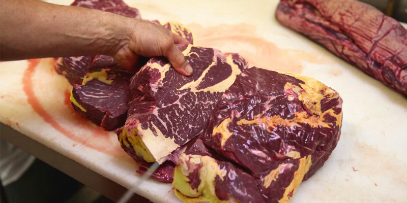 Cận Tết, cẩn trọng thịt bò giả tràn lan thị trường, làm thế nào để mua miếng thịt bò ngon cho cả nhà thưởng thức? - Ảnh 4. Cận Tết, cẩn trọng thịt bò giả tràn lan thị trường, làm thế nào để mua miếng thịt bò ngon cho cả nhà thưởng thức? - Ảnh 4.