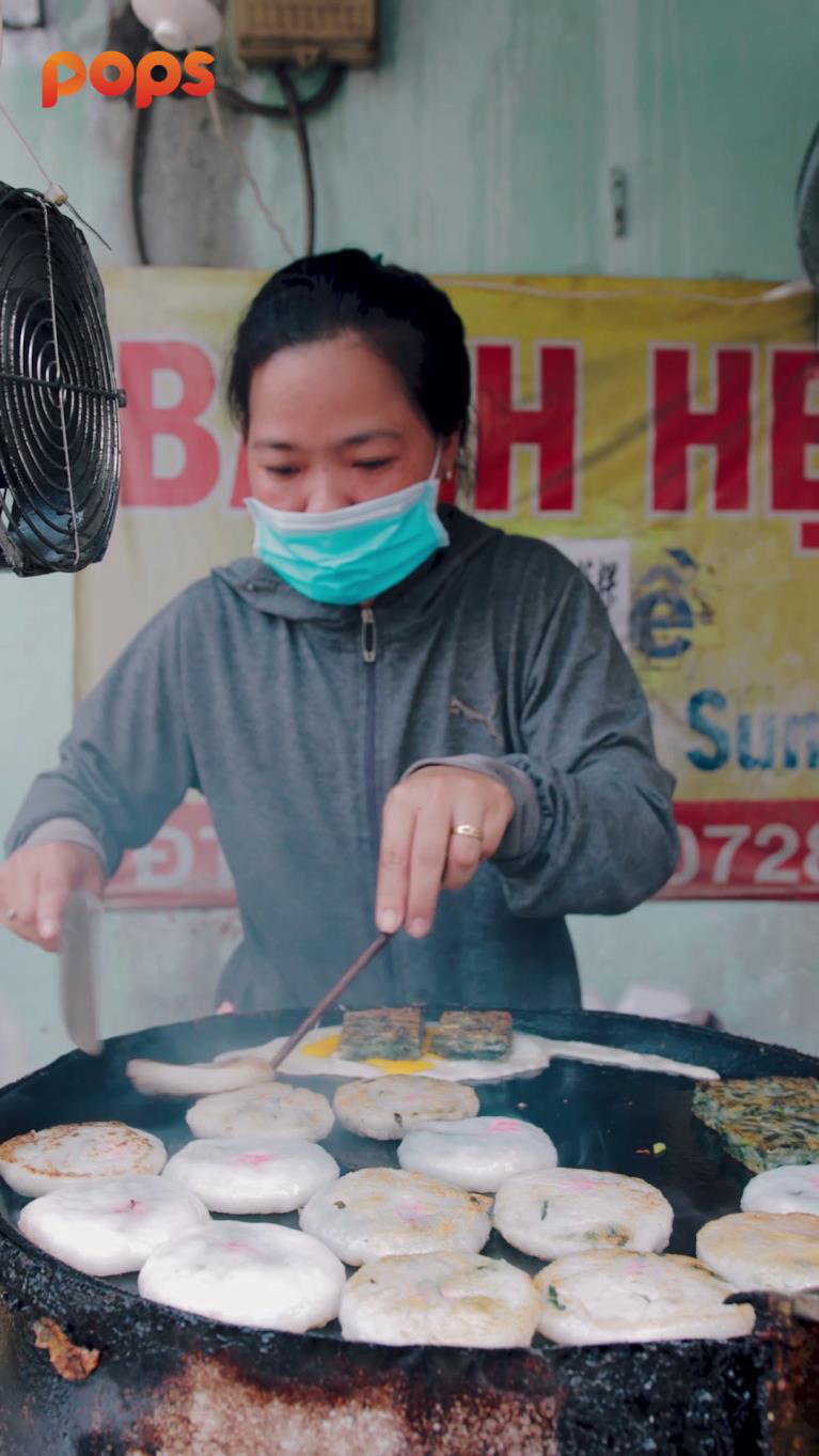 “Dọc đường ẩm thực” giới thiệu món khoái khẩu có “1-0-2” ở Sài Gòn, ăn ngay kẻo hết - Ảnh 8.