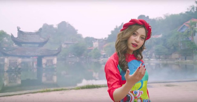 Giữa l&uacute;c bạn g&aacute;i bị ch&ecirc; bai giọng h&aacute;t, Quang Hải bất ngờ khoe giọng với ca kh&uacute;c Người ấy v&agrave; c&aacute;i kết - Ảnh 2.