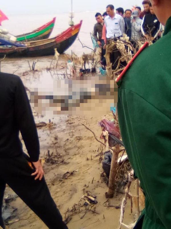 Thanh H&oacute;a: Ph&aacute;t hiện thi thể nữ giới v&ocirc; danh tr&ocirc;i dạt v&agrave;o bờ biển  - Ảnh 1.