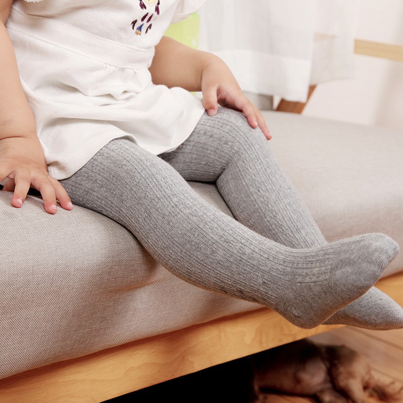 Sờ thấy chân con lúc nào cũng lạnh ngắt cha mẹ có nên quá lo lắng không? Và đây chính là lời khuyên đầy bất ngờ của bác sĩ nhi khoa - Ảnh 4. Sờ thấy chân con lúc nào cũng lạnh ngắt cha mẹ có nên quá lo lắng không? Và đây chính là lời khuyên đầy bất ngờ của bác sĩ nhi khoa - Ảnh 4.