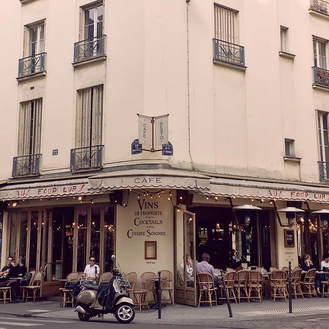Văn hóa cafe vỉa hè ở kinh đô ánh sáng Paris có gì độc đáo hơn so với cafe bệt Hà Nội, Sài Gòn? - Ảnh 18. Văn hóa cafe vỉa hè ở kinh đô ánh sáng Paris có gì độc đáo hơn so với cafe bệt Hà Nội, Sài Gòn? - Ảnh 18.