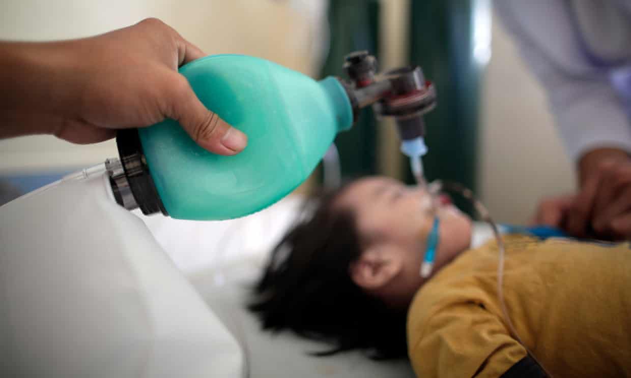 Nỗi sợ tiêm vắc - xin của các bậc cha mẹ khiến Philippines bị vây hãm trong đại dịch sởi, làm hàng chục trẻ em tử vong - Ảnh 3. Nỗi sợ tiêm vắc - xin của các bậc cha mẹ khiến Philippines bị vây hãm trong đại dịch sởi, làm hàng chục trẻ em tử vong - Ảnh 3.
