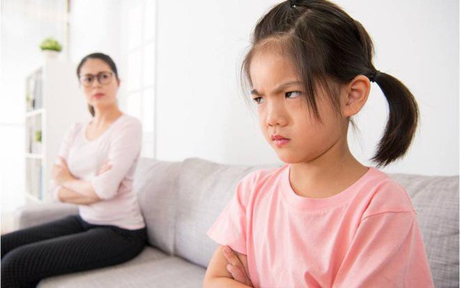 8 câu nói tưởng vô tình's mà lại khiến con bị tổn thương lòng tự trọng vô cùng, cha mẹ tuyệt đối nên tránh's - Ảnh 4. 8 câu nói tưởng vô tình's mà lại khiến con bị tổn thương lòng tự trọng vô cùng, cha mẹ tuyệt đối nên tránh's - Ảnh 4.