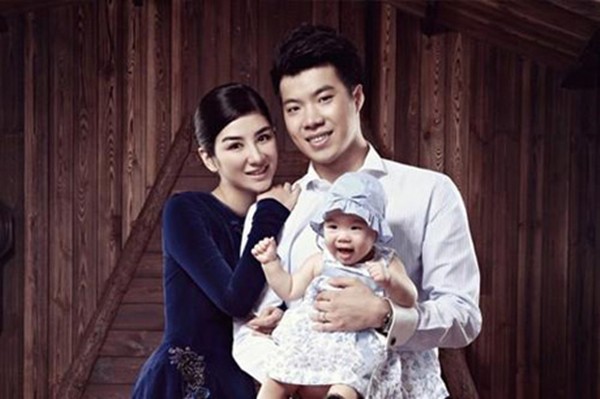 Chồng cũ tố Tiểu Yến Tử Huỳnh Dịch l&agrave; người đồng t&iacute;nh, cố &yacute; lừa kết h&ocirc;n v&igrave; mục đ&iacute;ch xấu? - Ảnh 1.