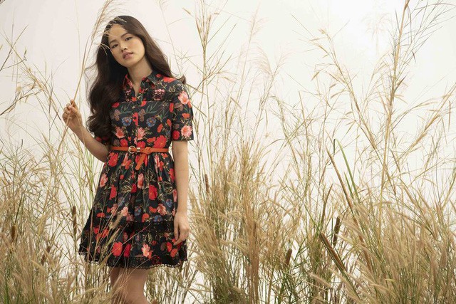Xuân hè 2019, phải sở hữu ngay 5 item hoa đậm chất “nàng thơ” bắt trend thế giới này! - Ảnh 1. Xuân hè 2019, phải sở hữu ngay 5 item hoa đậm chất “nàng thơ” bắt trend thế giới này! - Ảnh 1.