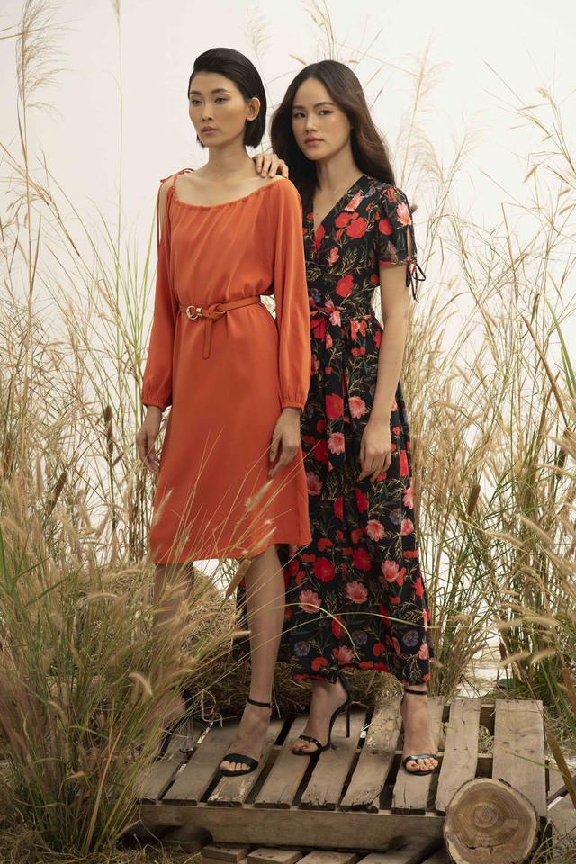 Xuân hè 2019, phải sở hữu ngay 5 item hoa đậm chất “nàng thơ” bắt trend thế giới này! - Ảnh 5. Xuân hè 2019, phải sở hữu ngay 5 item hoa đậm chất “nàng thơ” bắt trend thế giới này! - Ảnh 5.