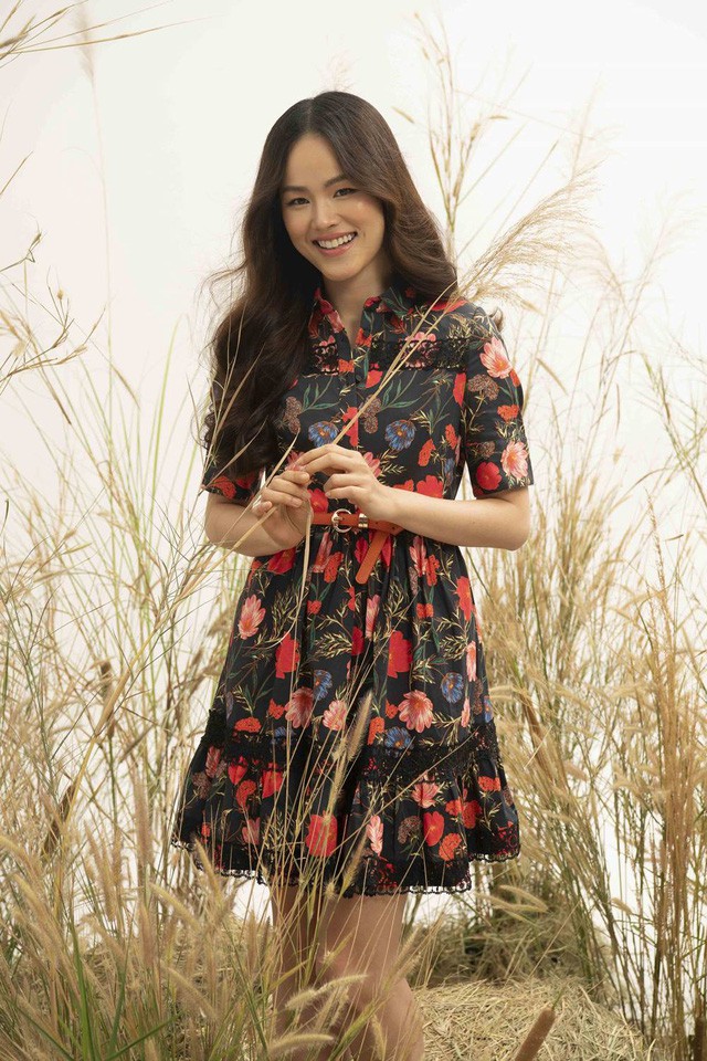 Xuân hè 2019, phải sở hữu ngay 5 item hoa đậm chất “nàng thơ” bắt trend thế giới này! - Ảnh 7. Xuân hè 2019, phải sở hữu ngay 5 item hoa đậm chất “nàng thơ” bắt trend thế giới này! - Ảnh 7.