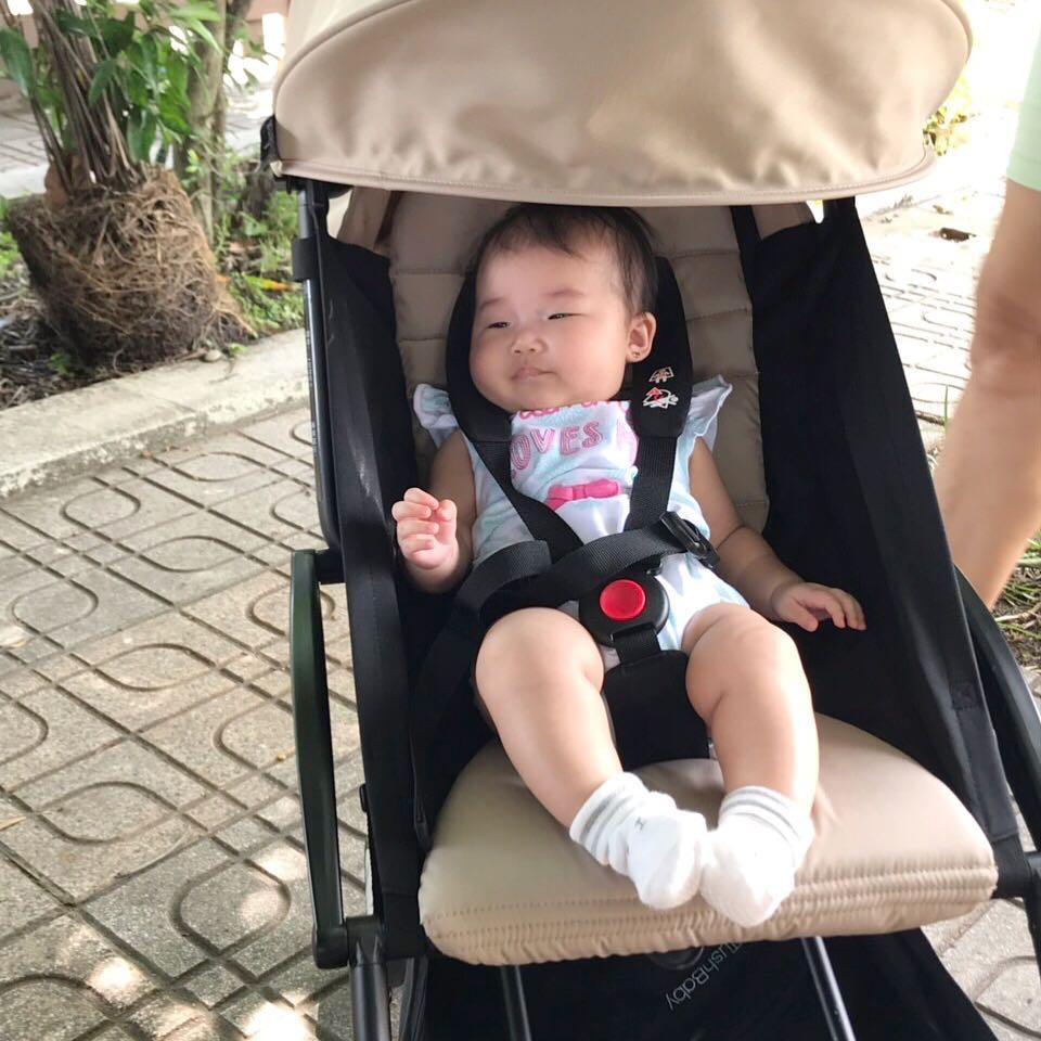 Lộ diện cháu gái của Tăng Thanh Hà: Mắt hí, má bánh bao ai thấy cũng yêu - Ảnh 8. Lộ diện cháu gái của Tăng Thanh Hà: Mắt hí, má bánh bao ai thấy cũng yêu - Ảnh 8.
