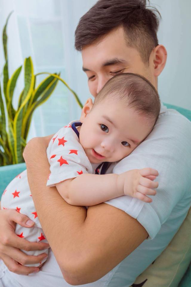 D&acirc;n t&igrave;nh vui buồn lẫn lộn khi t&igrave;m thấy in4 của ch&agrave;ng phi&ecirc;n dịch vi&ecirc;n điển trai chiếm s&oacute;ng thời sự VTV, đ&acirc;y l&agrave; l&iacute; do! - Ảnh 9.