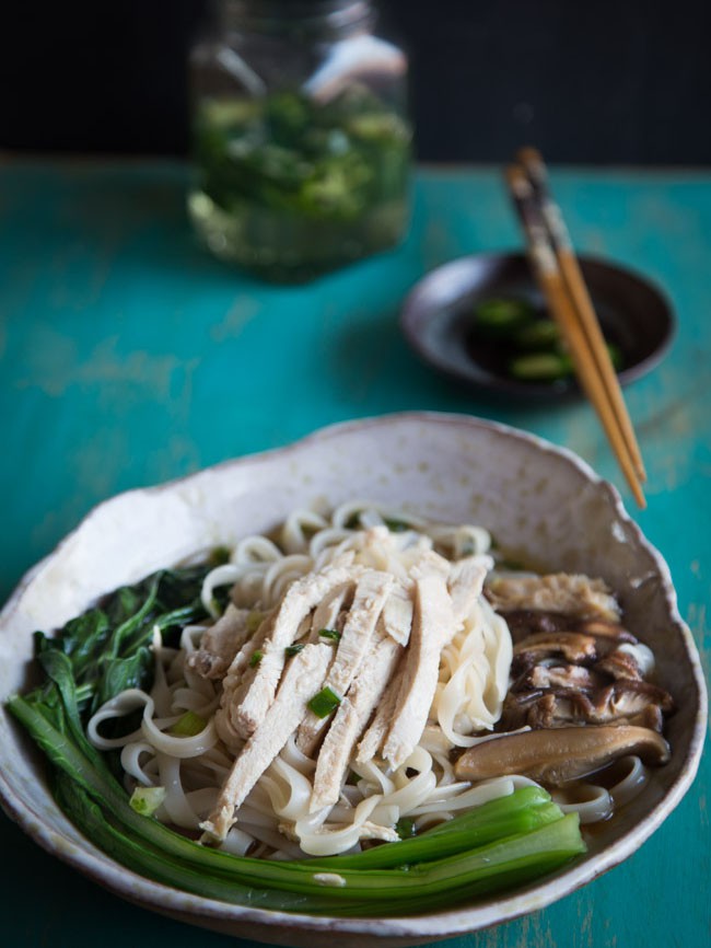 M&igrave; g&agrave; nấm: Học c&aacute;ch nấu m&igrave; g&agrave; nấm cho bữa tối cả nh&agrave; c&ugrave;ng m&ecirc; t&iacute;t - Ảnh 6.