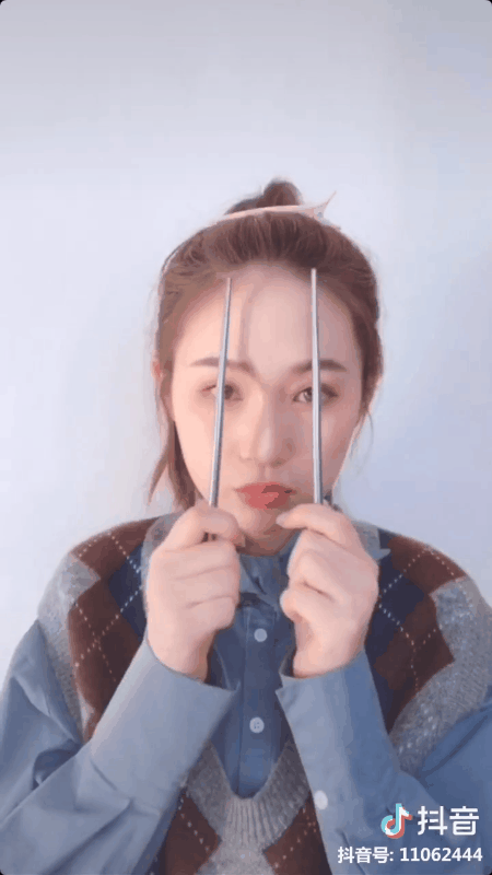 G&aacute;i H&agrave;n, Trung để t&oacute;c đu&ocirc;i ngựa đẹp m&agrave; kh&ocirc;ng hề gi&agrave; ch&iacute;nh l&agrave; nhờ thủ thuật đơn giản n&agrave;y - Ảnh 4.