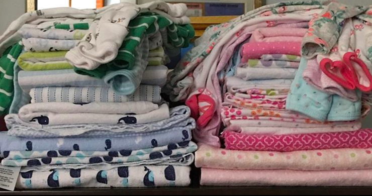 Chùm ảnh về cuộc sống của những mẹ bỉm sữa khi có con sinh đôi khiến ai nhìn vào cũng phải gật gù: Sao mà đúng thế? - Ảnh 7. Chùm ảnh về cuộc sống của những mẹ bỉm sữa khi có con sinh đôi khiến ai nhìn vào cũng phải gật gù: Sao mà đúng thế? - Ảnh 7.