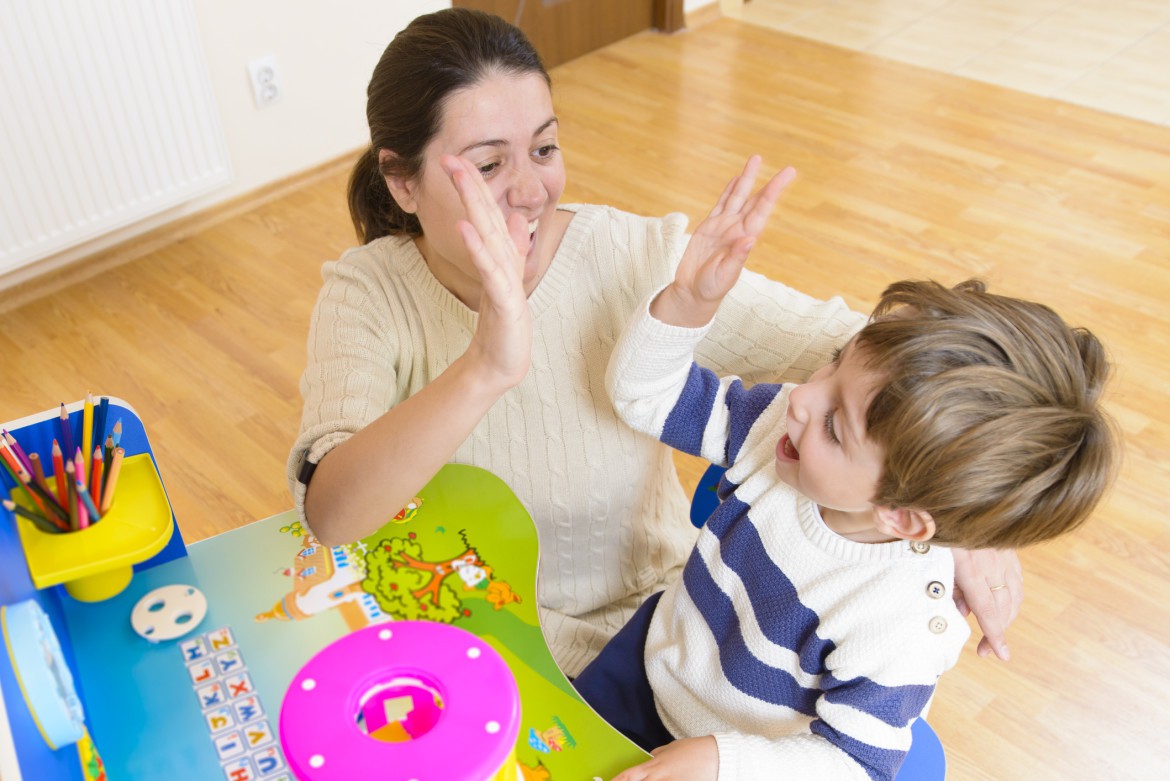 5 cách đơn giản hiệu quả giúp cha mẹ kiểm soát những hành vi “xấu xí” của trẻ dễ như trở bàn tay - Ảnh 4. 5 cách đơn giản hiệu quả giúp cha mẹ kiểm soát những hành vi “xấu xí” của trẻ dễ như trở bàn tay - Ảnh 4.