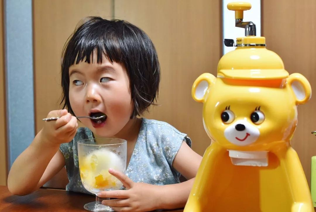Mẹ toàn đăng ảnh “dìm hàng” 2 con, dân mạng lập tức chia phe, bên ủng hộ, phía chỉ trích: “Có phải là mẹ không vậy?” - Ảnh 13. Mẹ toàn đăng ảnh “dìm hàng” 2 con, dân mạng lập tức chia phe, bên ủng hộ, phía chỉ trích: “Có phải là mẹ không vậy?” - Ảnh 13.