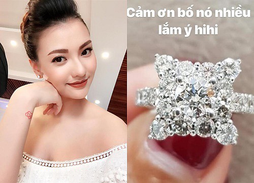 Bị b&oacute;c phốt lấy ảnh nhẫn kim cương tr&ecirc;n mạng để l&agrave;m m&agrave;u, Hồng Quế dọa n&eacute;m mắm t&ocirc;m ng&agrave;y đầu năm  - Ảnh 2.