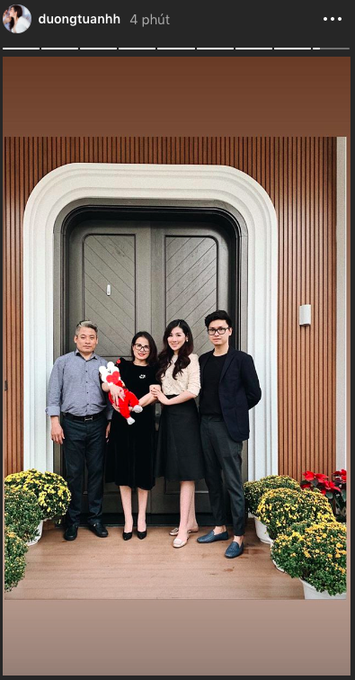 &Aacute; hậu T&uacute; Anh đặc biệt khoe qu&yacute; tử 2 th&aacute;ng tuổi v&agrave;o m&ugrave;ng 1 Tết - Ảnh 4.