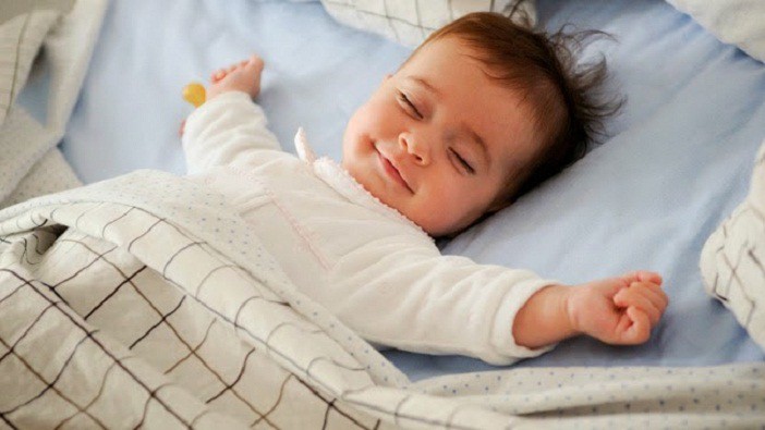 Luyện ngủ cho con mãi không thành, mẹ trẻ loay hoay tìm nguyên nhân và bất ngờ với 9 lí do này - Ảnh 2. Luyện ngủ cho con mãi không thành, mẹ trẻ loay hoay tìm nguyên nhân và bất ngờ với 9 lí do này - Ảnh 2.