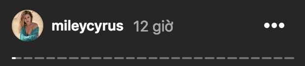 Bỗng nhi&ecirc;n Miley Cyrus lại nhớ qu&aacute; khứ đến lạ, đăng ảnh hồi c&ograve;n th&acirc;n Taylor Swift v&agrave; h&ocirc;n cả Katy Perry - Ảnh 1.