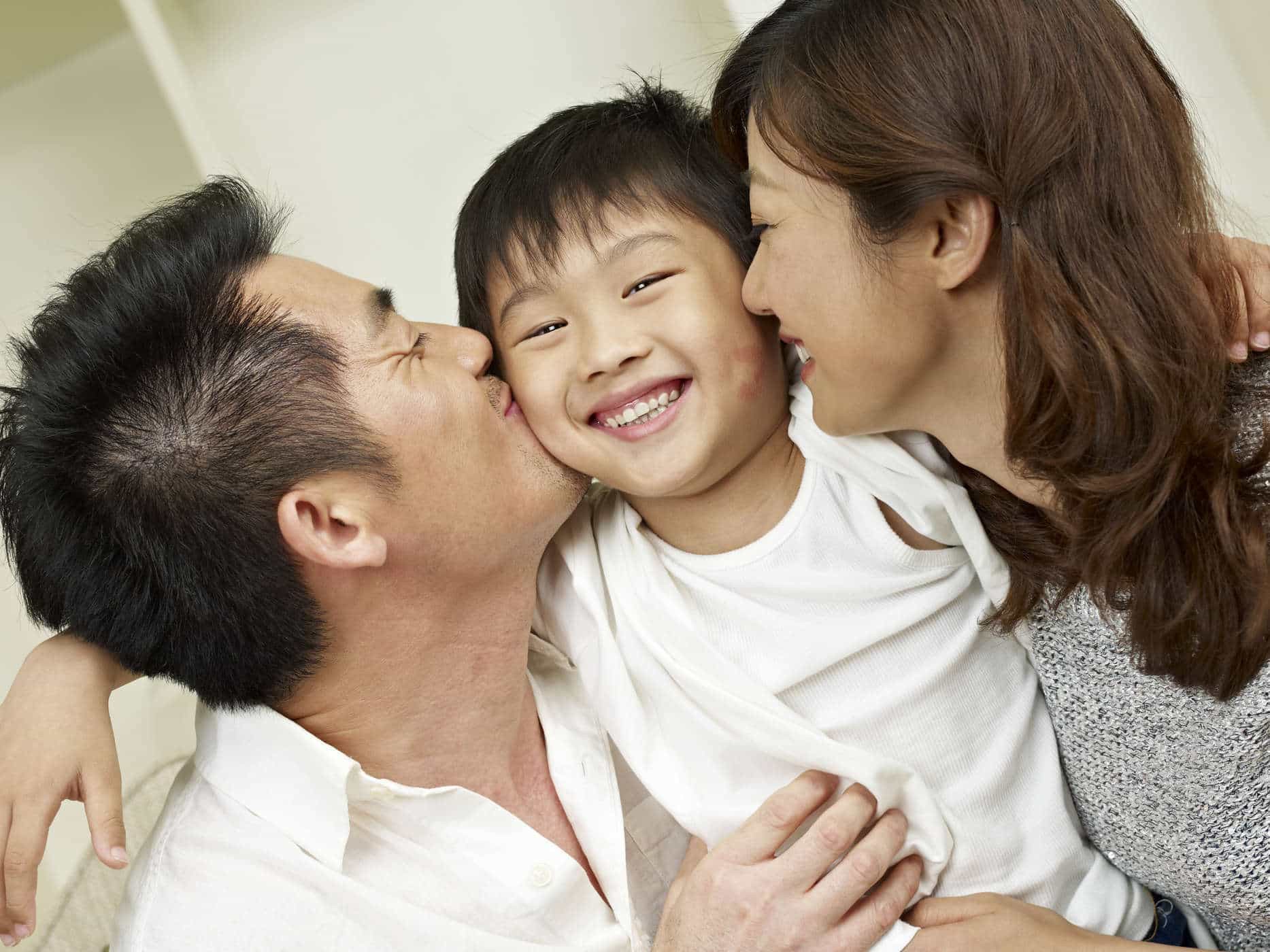 Bí kíp cứu tinh cho những mẹ có con hay xấu hổ trở nên tự tin mạnh dạn hơn - Ảnh 2. Bí kíp cứu tinh cho những mẹ có con hay xấu hổ trở nên tự tin mạnh dạn hơn - Ảnh 2.