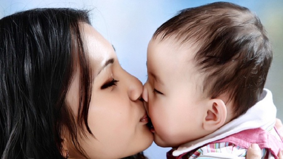 4 hành động có hại cho trẻ sơ sinh vô cùng mà người lớn vẫn hay mắc phải - Ảnh 3. 4 hành động có hại cho trẻ sơ sinh vô cùng mà người lớn vẫn hay mắc phải - Ảnh 3.