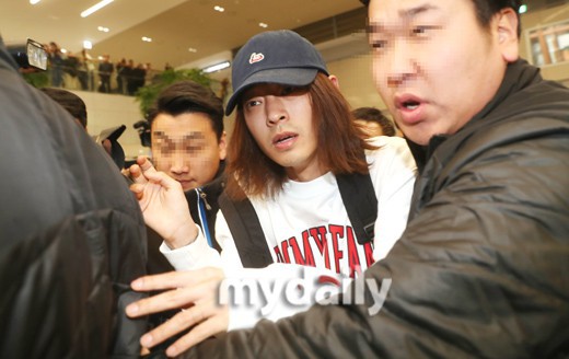 SBS tung t&igrave;nh tiết đinh trong vụ b&ecirc; bối của Jung Joon Young: C&oacute; dấu hiệu nhờ cảnh s&aacute;t ti&ecirc;u hủy chứng cứ từ năm 2016 - Ảnh 3.