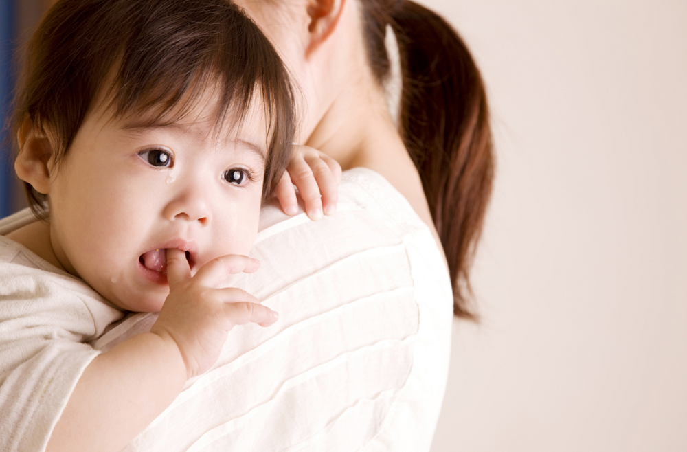 Trẻ em bị cảm lạnh cha mẹ nhất định phải đề phòng thêm một loại bệnh nguy hiểm cực kỳ khó phát hiện, có thể dẫn đến bị điếc - Ảnh 1. Trẻ em bị cảm lạnh cha mẹ nhất định phải đề phòng thêm một loại bệnh nguy hiểm cực kỳ khó phát hiện, có thể dẫn đến bị điếc - Ảnh 1.
