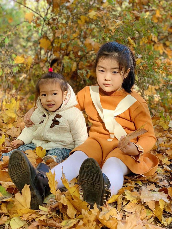 Mẹ trẻ dùng tôm để xử lý con nghịch ngợm, dân mạng phì cười vì hài hước nhưng cũng không quên thắc mắc điều này - Ảnh 3. Mẹ trẻ dùng tôm để xử lý con nghịch ngợm, dân mạng phì cười vì hài hước nhưng cũng không quên thắc mắc điều này - Ảnh 3.