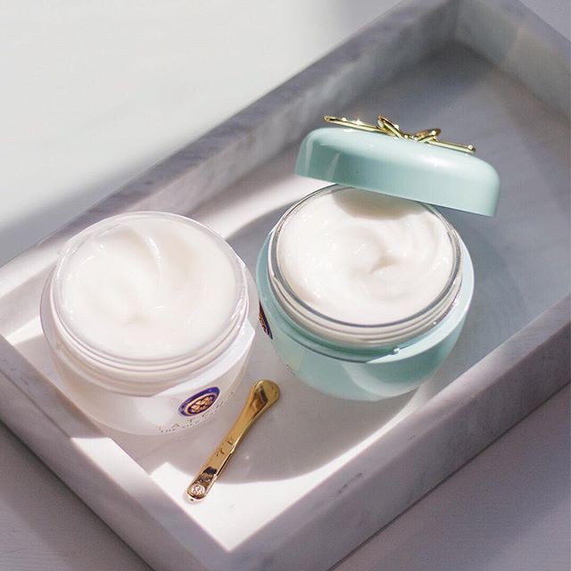 D&ugrave;ng 10 loại kem dưỡng ẩm n&agrave;y, da dầu mấy cũng căng b&oacute;ng rạng rỡ m&agrave; chẳng hề nhờn d&iacute;nh, nổi mụn - Ảnh 10.