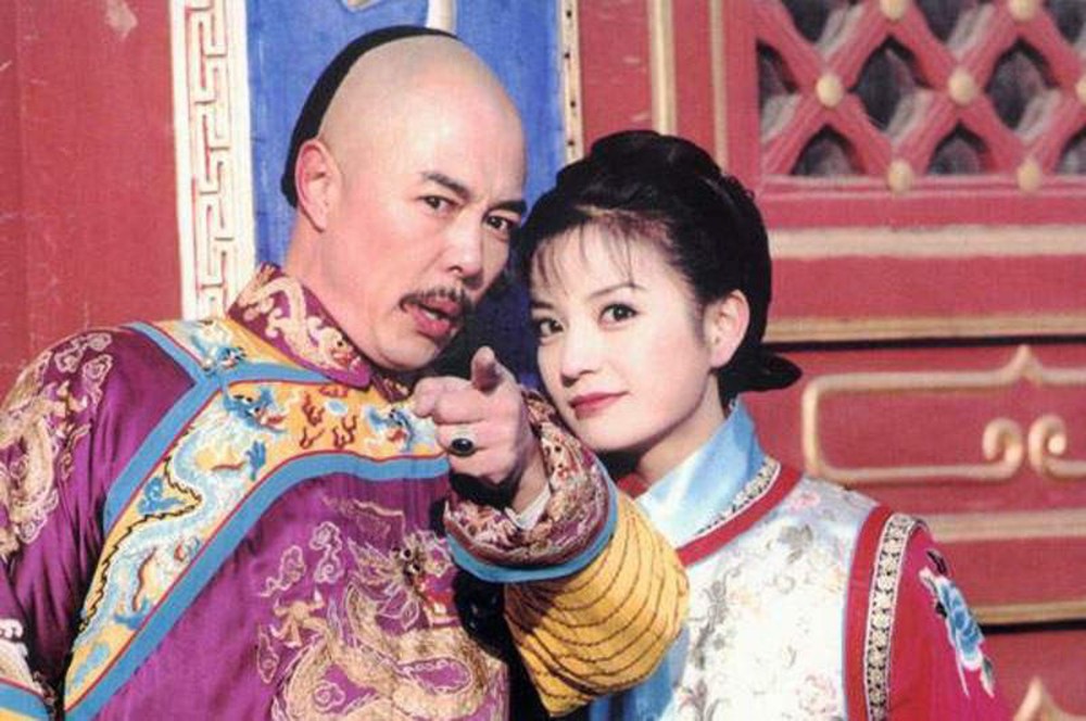 “Hoàng A Mã” Trương Thiết Lâm: Đào hoa từ trong phim ra ngoài đời và những scandal tình ái ồn ào khiến công chúng ngán ngẩm - Ảnh 1. “Hoàng A Mã” Trương Thiết Lâm: Đào hoa từ trong phim ra ngoài đời và những scandal tình ái ồn ào khiến công chúng ngán ngẩm - Ảnh 1.