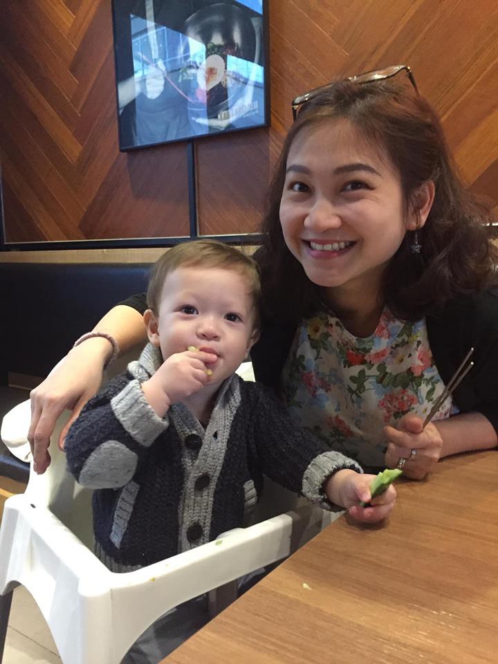 Con biếng ăn, mẹ trẻ vẫn bình tĩnh dọn đồ ra 2 tiếng/lần và bài học kinh nghiệm “mẹ khỏe, con vui” - Ảnh 1. Con biếng ăn, mẹ trẻ vẫn bình tĩnh dọn đồ ra 2 tiếng/lần và bài học kinh nghiệm “mẹ khỏe, con vui” - Ảnh 1.