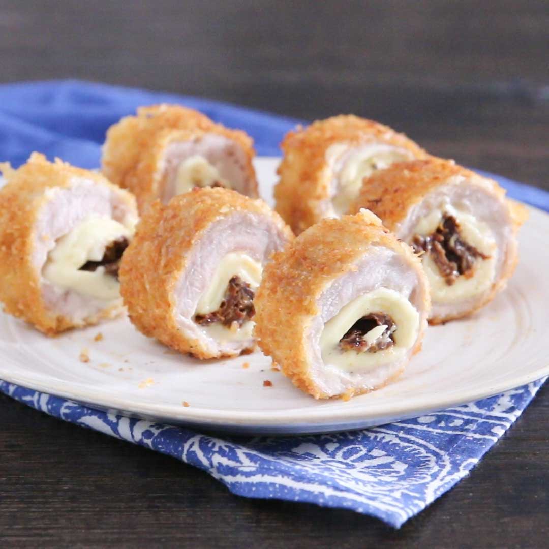 Thịt cuộn phô mai - món khai vị ngon đến bất ngờ - Ảnh 7. Thịt cuộn phô mai - món khai vị ngon đến bất ngờ - Ảnh 7.